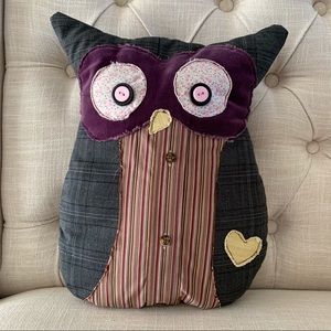 Owl cushion